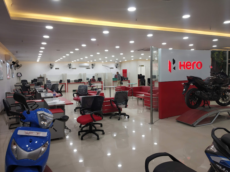 06 hero